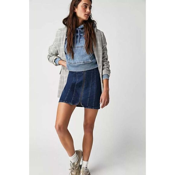 NWT Free People We the Free Layla Denim Mini Skirt in Deep Indigo, Size 10 - Picture 2 of 16